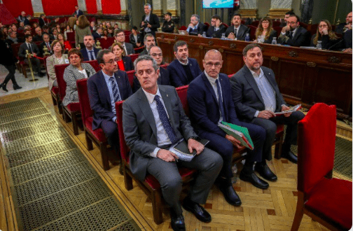 Katalonskim dužnosnicima do 15 godina zatvora zbog pokušaja odcjepljenja, javljaju mediji