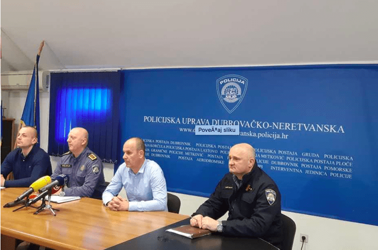 4.5 KILOGRAMA DROGE PALO U RUKE POLICIJI Dubrovačka policija uhitila tri muškarca