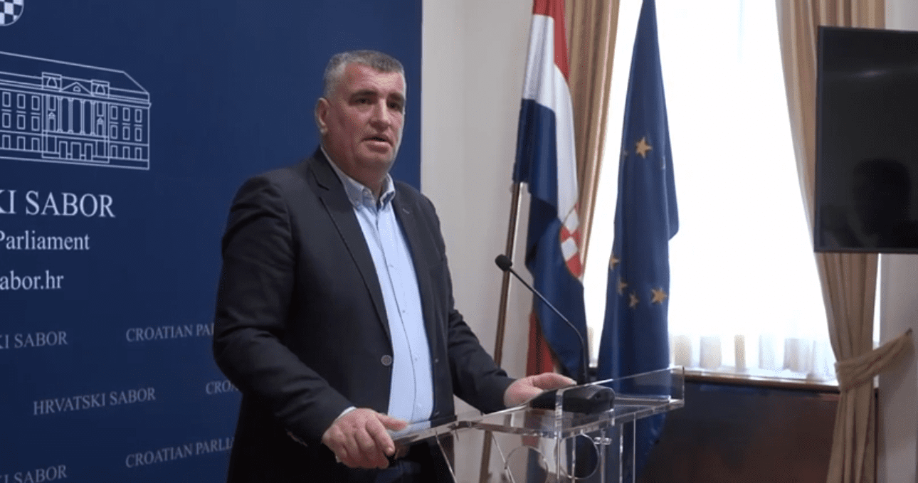 VIDEO Bulj pozvao premijera da smijeni ministra Ćorića jer “sabotira pravosuđe i odluke institucija”