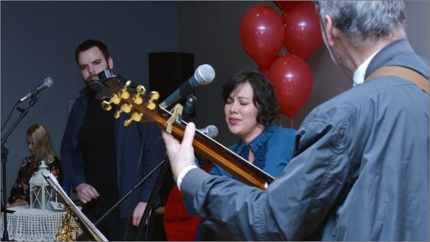 Sinjani proslavili Valentino u glazbeno-pjesničkoj večeri naziva “Zavedi me pjesmom”