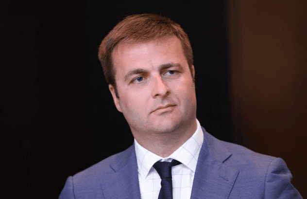 PRISLUŠKUJU LI SE NOVINARI? Memorandum o Ini uzburkao političke vode – ministar javno priznao “praćenje” novinara