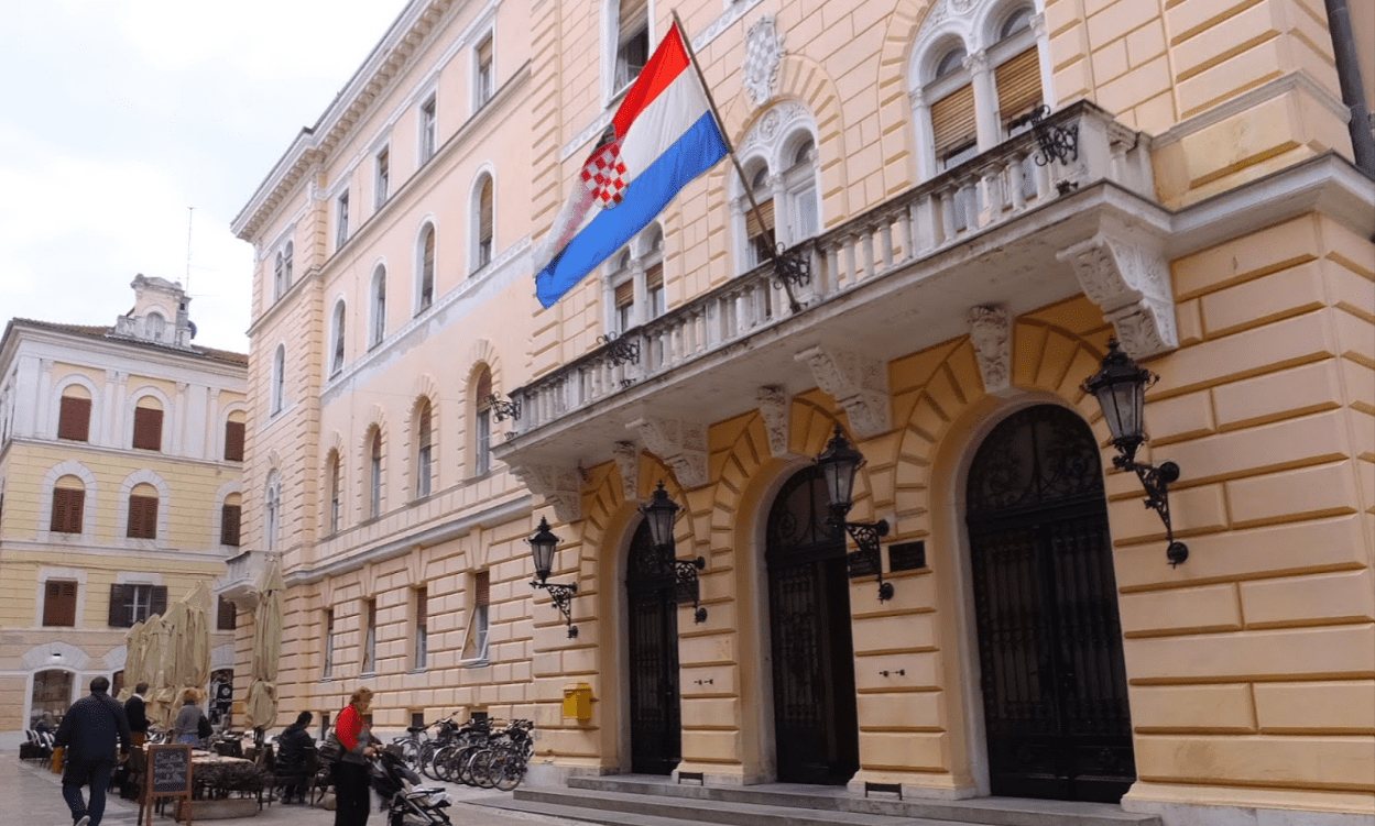 Podignuta optužnica protiv petero monstruma koji su silovali maloljetnicu iz okolice Zadra