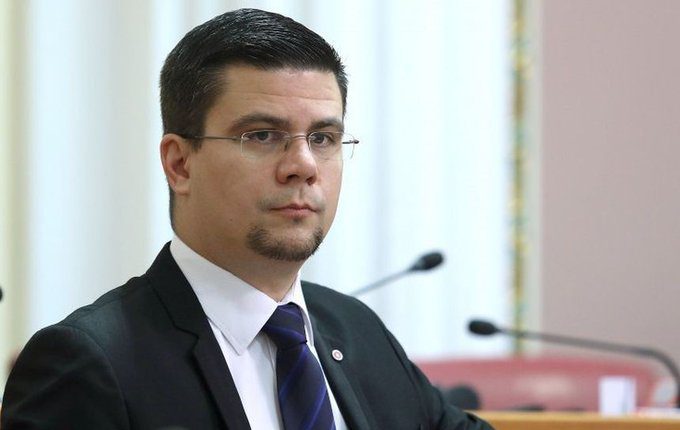 Zastupnik SDP-a Hajduković nakon vrijeđanja fizički napadnut u Osijeku