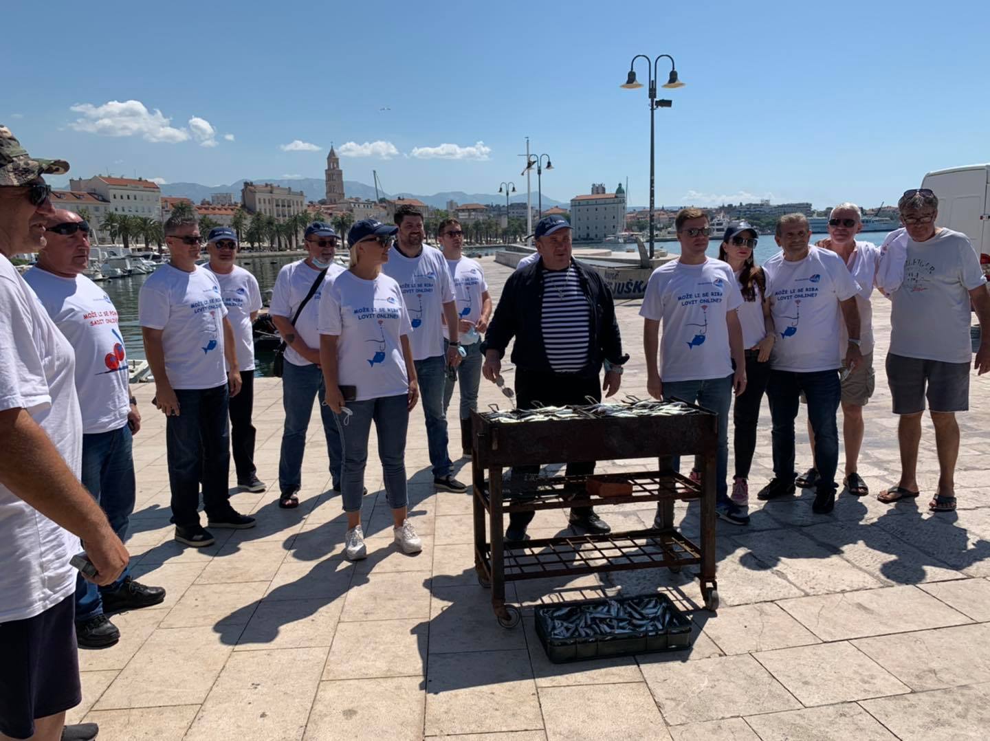 Splitski put ka glasovima: Kerum “gradelavao” i Splićanima dijelio srdele