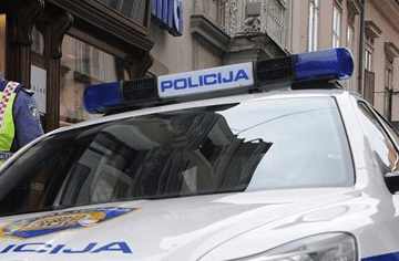 SPLIT: Oštećeno desetak osobnih vozila