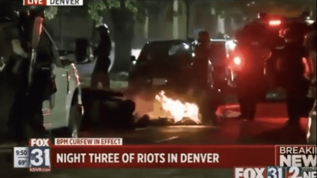 VIDEO Specijalac u SAD-u fotografa bacio na vatru