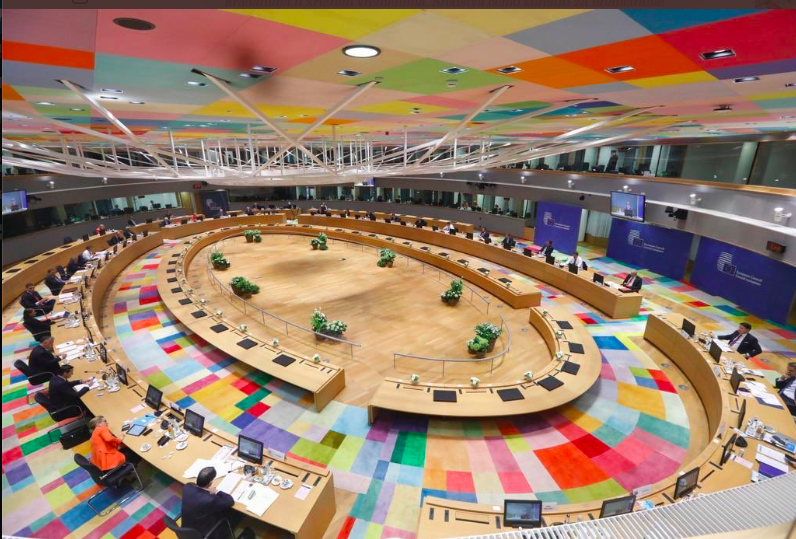 Treći dan na EU samitu u Buxellesu predstavnici zemalja članica bezuspješno pokušavaju dogovoriti proračun i plan za oporavak