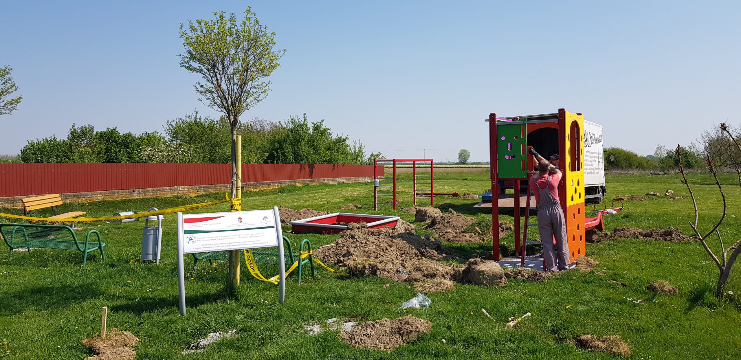 U VLADISLAVCIMA IGRALIŠTE I FITNESS NA  OTVORENOM Rekreativni sport prilagođen vremenu  korone