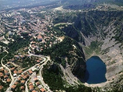 TKO JE PUSTIO LAŽNU DOJAVU O BOMBI? U zgradi u Imotskom nema bombe