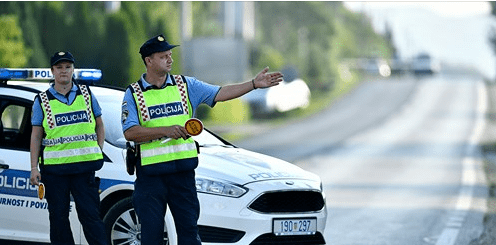 HAK: Dvije prometne nesreće, jedna na Krku druga u tunelu Plasina