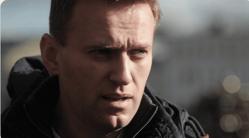 PUTINOV KRITIČAR NAVALNI OTROVAN?  Bez svijesti odvezen u bolnicu