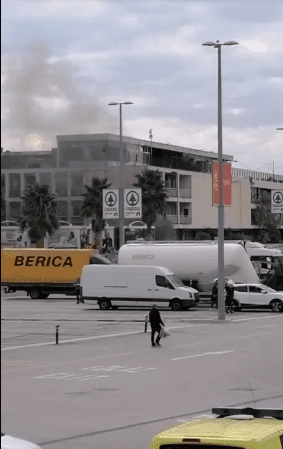 OPET GORI DALMACIJAVINO: Zapalio se madrac pa se požar proširio zgradom