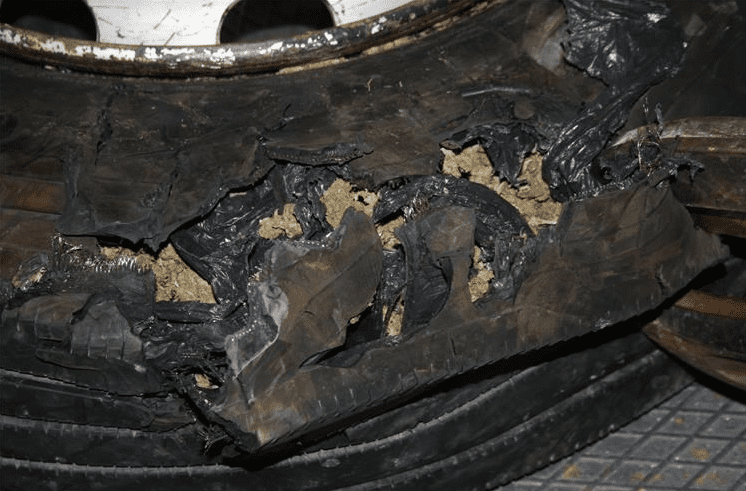 DROGU SAKRILI U REZERVNI KOTAČ: U albanskog autobusa preko 17 kilograma marihuane