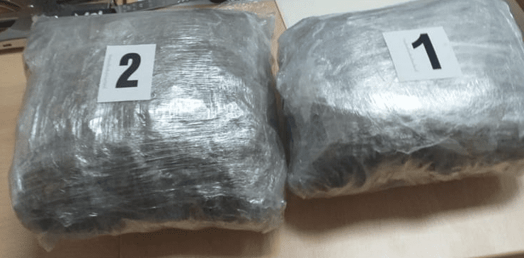 “KOŠTALA” IH BRZA VOŽNJA: Tribunjac i Šibenčanin u Gospiću uhićeni s 1880 grama marihuane