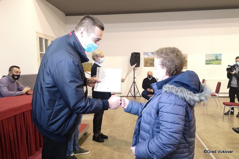 Zaposleno 55 žena putem projekta “Pokloni mi osmijeh II”