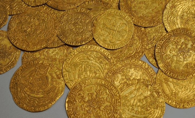 U starim staklenkama našli novčiće i zlatne poluge vrijedne 500.000 eura