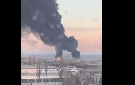 (VIDEO) ZAPOČEO RAT IZMEĐU RUSIJE I UKRAJINE Ukrajinska vojna postrojenja od noćas pod raketnim napadom