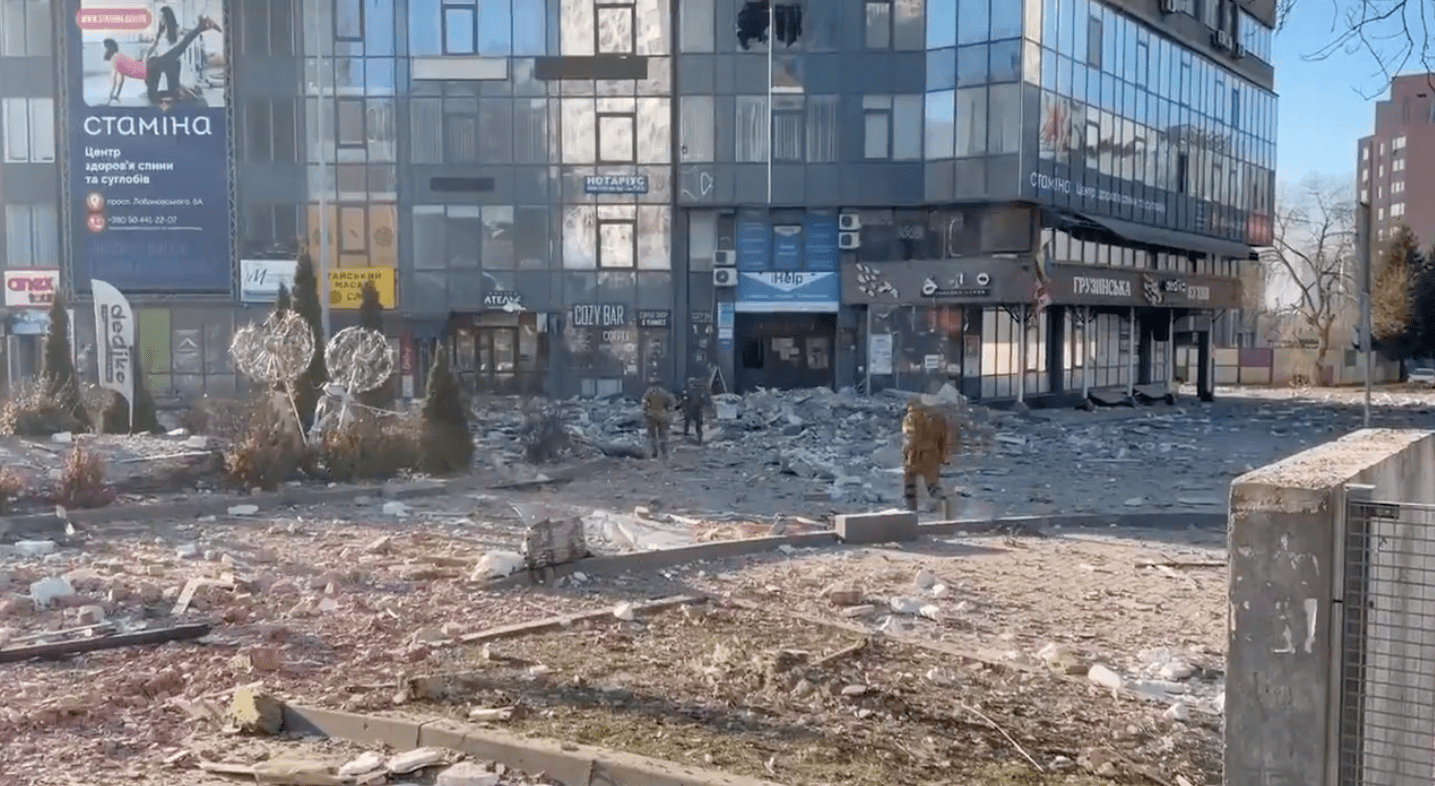 Kijev nije opkoljen i u njemu trenutno vlada mir