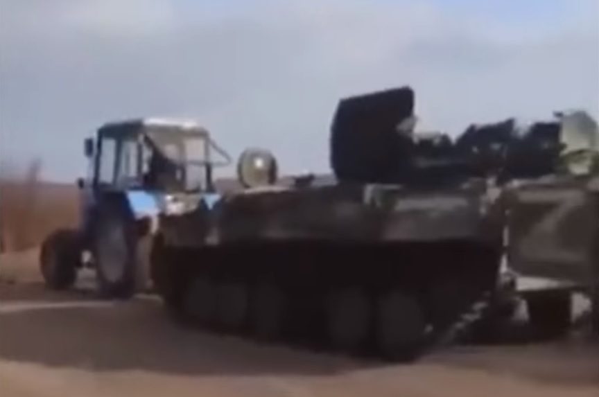 VIDEO Ukrajinski Romi uz pomoć traktora ukrali ruski tenk