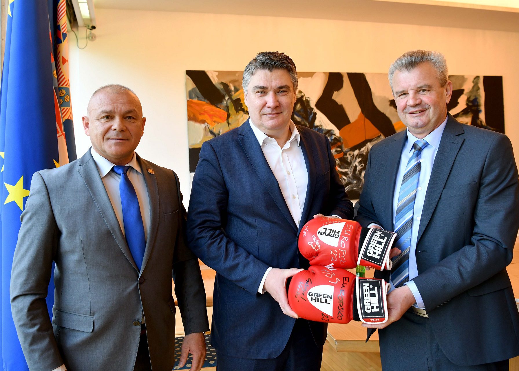 Predsjednik Milanović razgovarao s izaslanstvom Hrvatskog boksačkog saveza