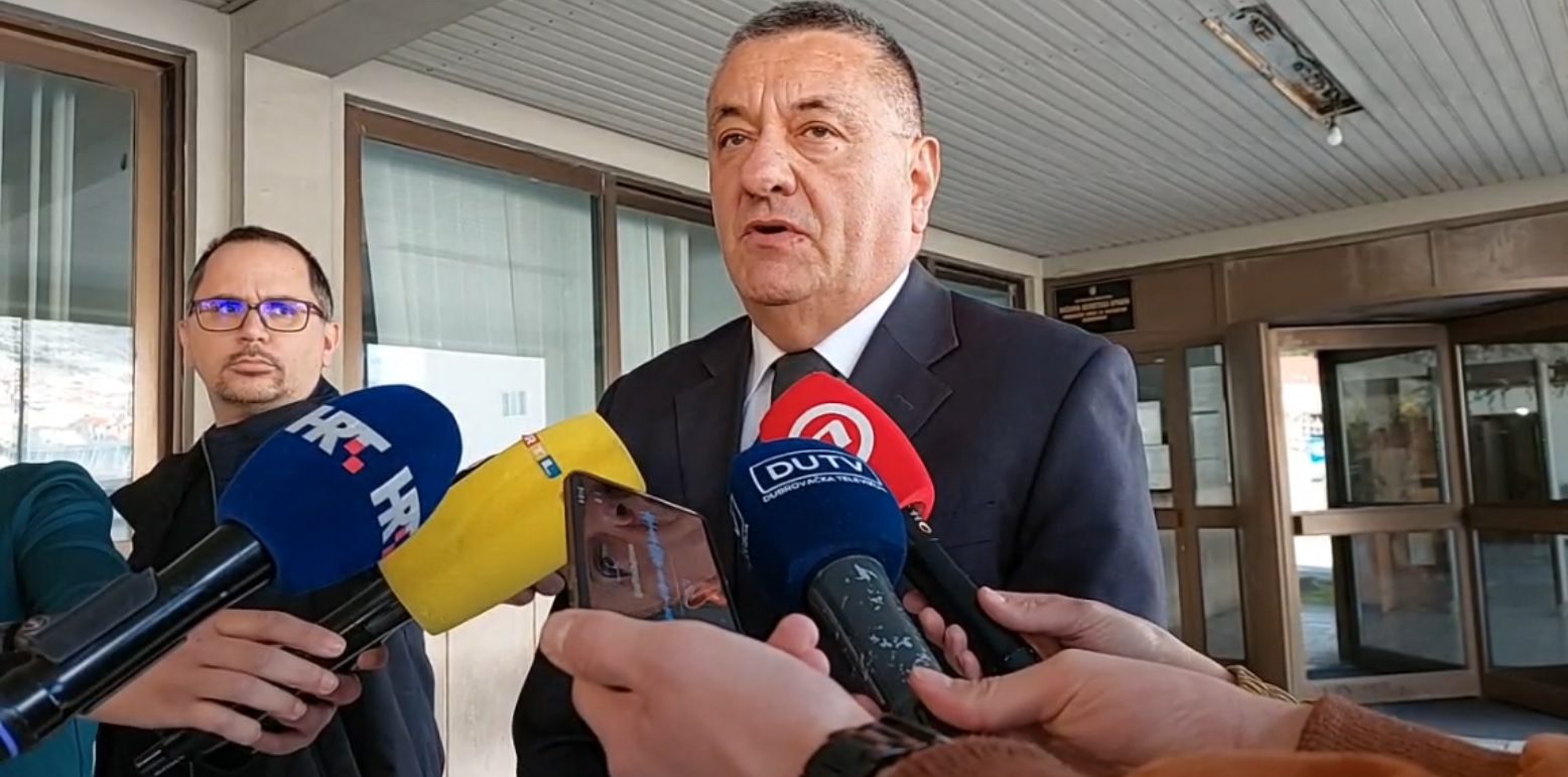 Dvostrukom ubojici iz Ploča određeno mjesec dana istražnog zatvora