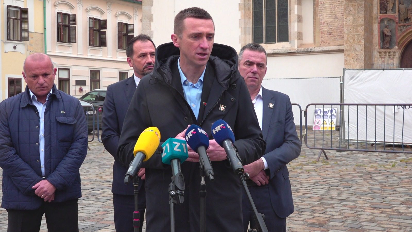 VIDEO Penava poručio Vladi: Zamrznite cijene i zaštitite osnovne životne potrebe građana!