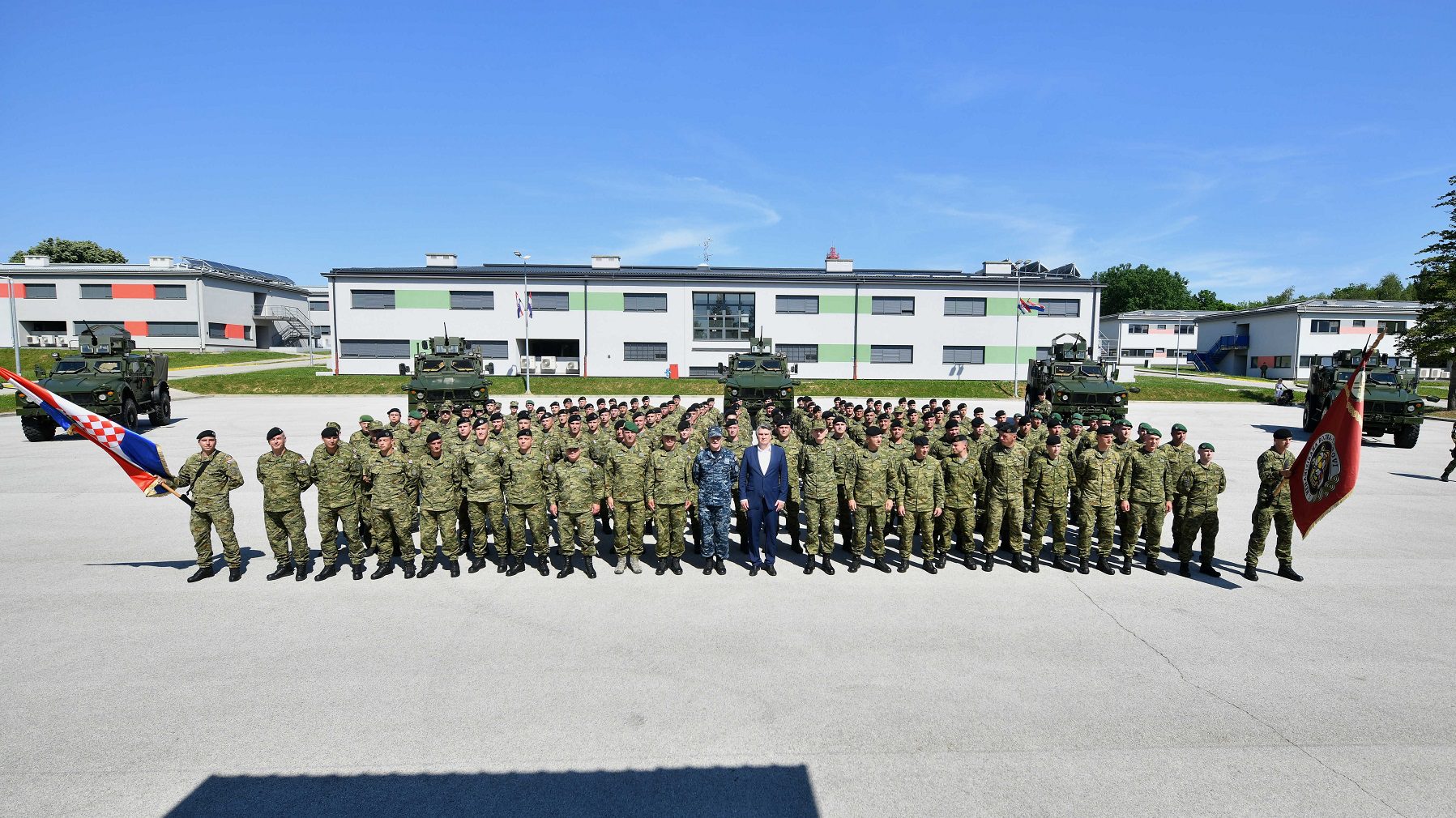 Predsjednik Milanović na ispraćaju hrvatskih vojnika u NATO operaciju na Kosovo: Zašto ni jedan hrvatski časnik ne može biti u operaciji EUFOR u BiH?