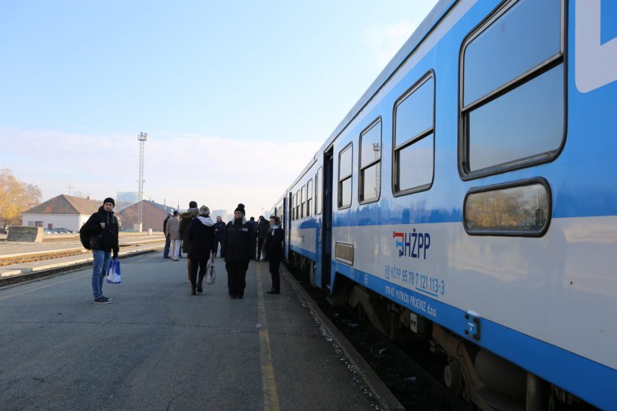 Obavijest studentima Osječko-baranjske županije o sufinanciranju troškova prijevoza vlakom redovitih studenata za 2022. godinu