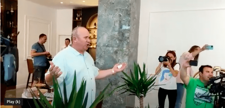(VIDEO) “Puljak se vadi na seks skandal jer je htio preuzeti hrvatsku znanost” poručio Kerum i zapjevao