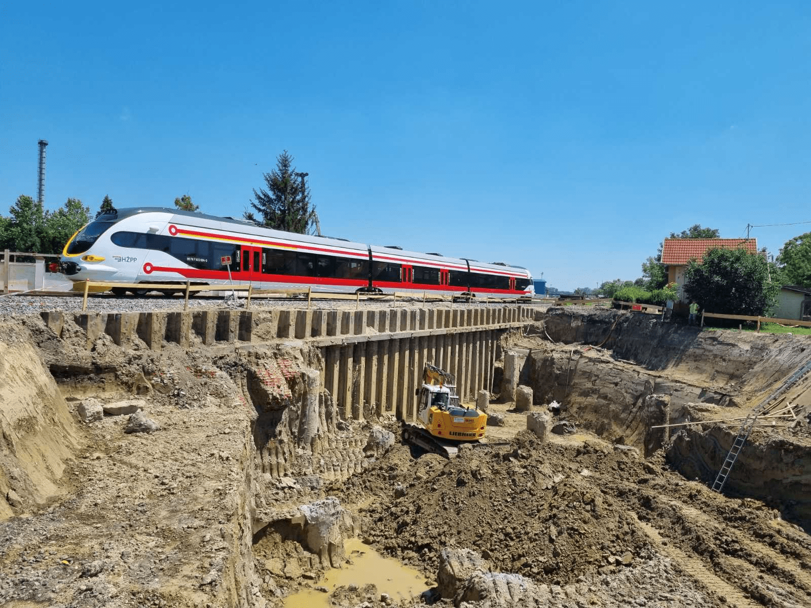 Ministri Butković i Tramišak u obilasku budućeg osječkog podvožnjaka vrijednog 93 milijuna kuna