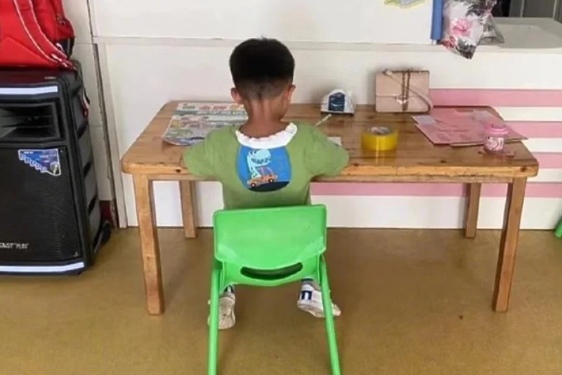 Saznao da sin nije njegov, pa ga samo ostavio u vrtiću: “Sad je vaš problem!”