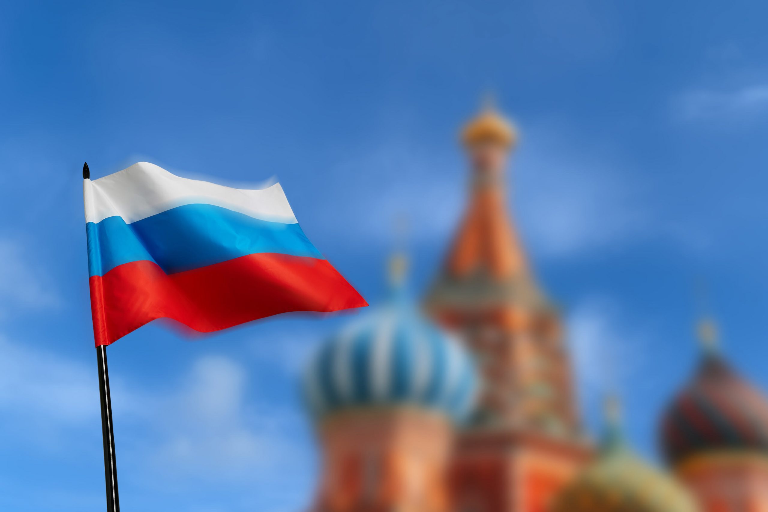 (VIDEO) UZ PROSLAVU DANA NACIONALNE ZASTAVE Putin odlučio u škole uvesti dnevnu ceremoniju podizanja zastave