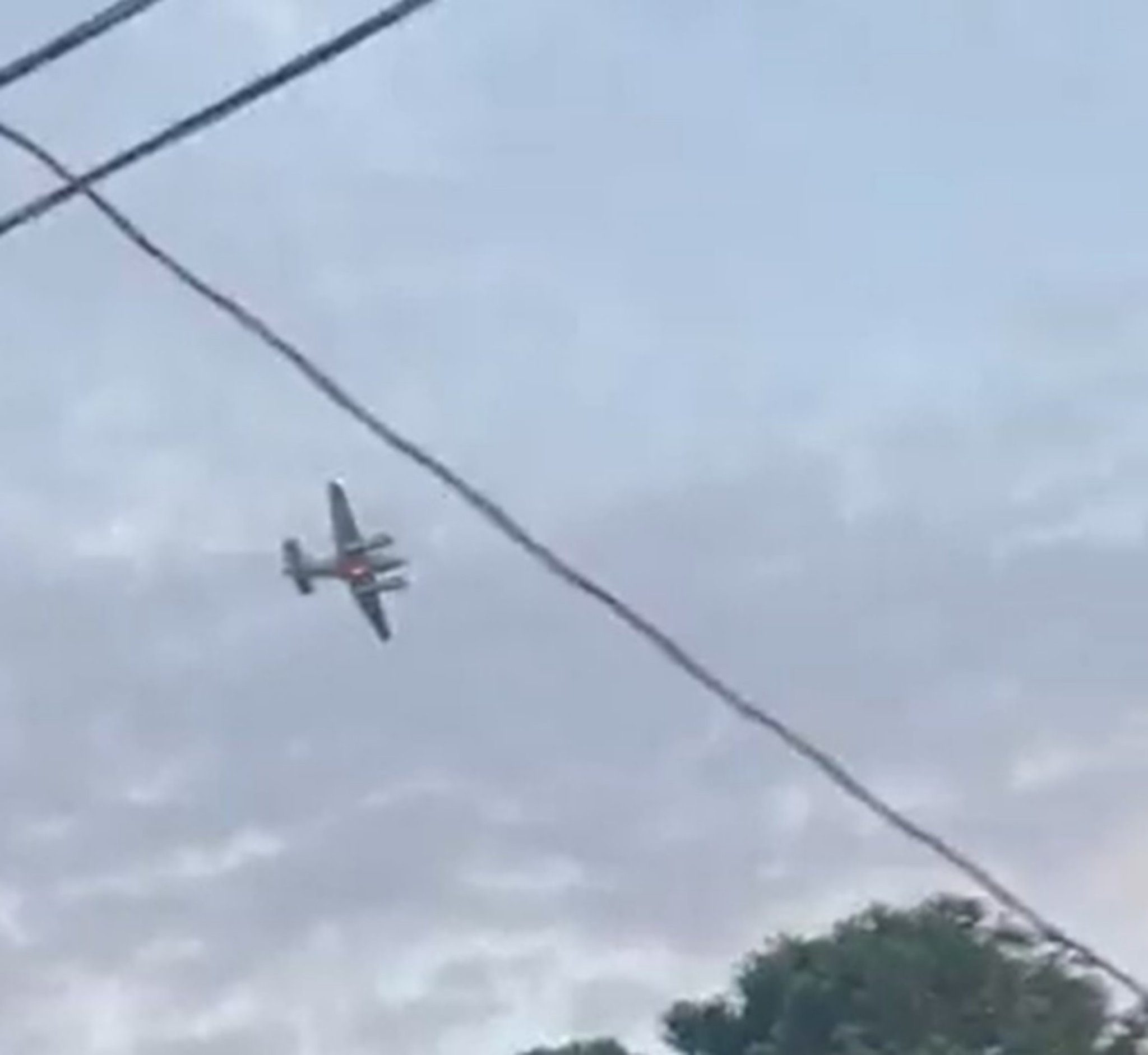 DRAMA U SAD-u Nepoznati počinitelj oteo avion, prijeti da će se zabiti u trgovački centar
