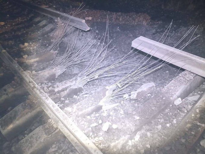 Ruska antiratna skupina “Stop the wagons” uništava pruge po Rusiji