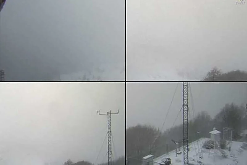 Na planinskim vrhovima pada snijeg, na Zavižanu u 7 sati ujutro izmjerena 3 centimetra snijega!