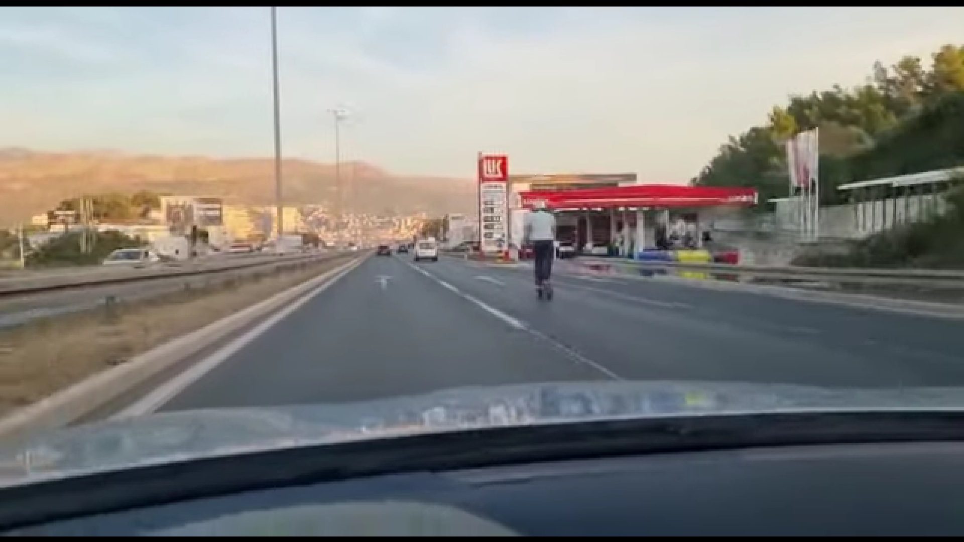 VIDEO Splićanin “letio” cestom na električnom romobilu, vozio gotovo 80 km/h!