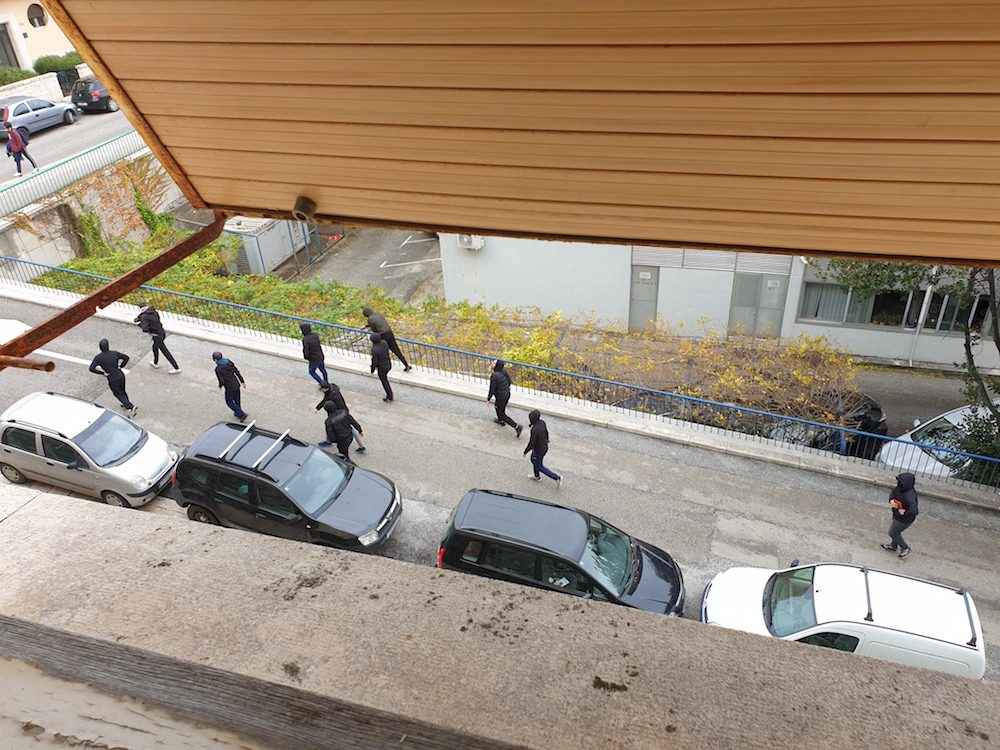 Split: Masovna tučnjava više desetaka stranaca na Zapadnoj obali, policija na terenu