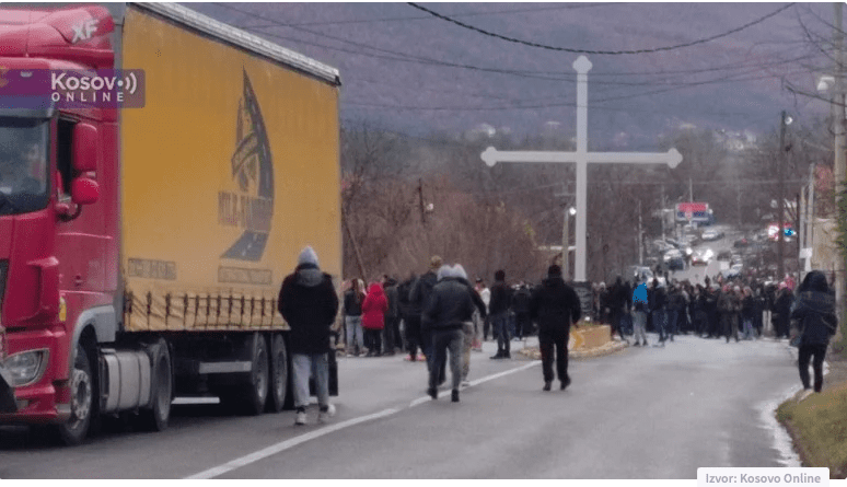 NERED NA KOSOVSKOJ GRANICI Na Jarinju uhićen Srbin – Srbi postavljaju barikade