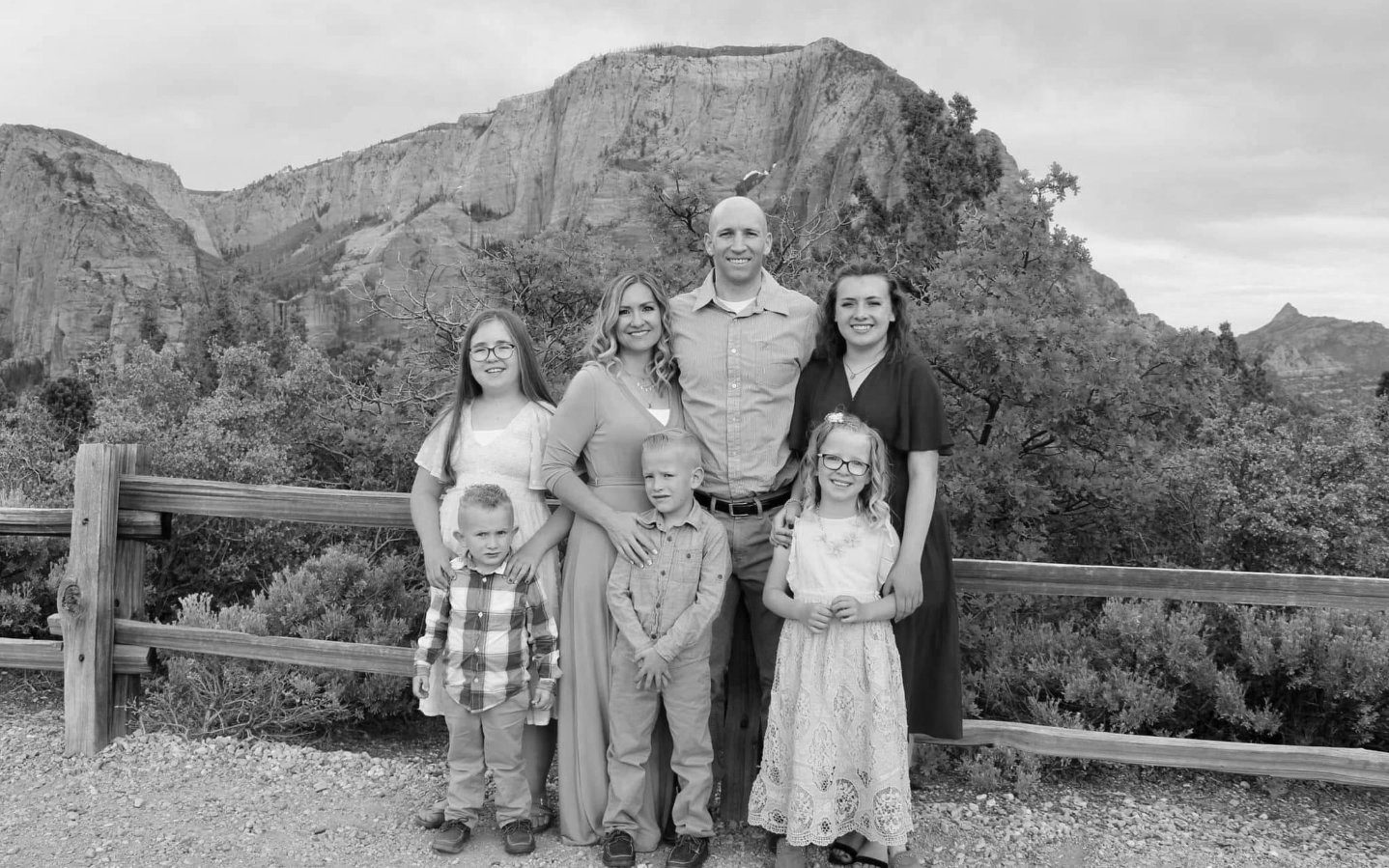 Strava u SAD-u: Muškarac ubio suprugu, njenu majku i petero djece, pa presudio i sebi