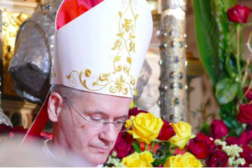 U GOSPODINA SE JEDINOG UZDAM Mons. Dražen Kutleša obećao svoju blizinu i molitvu svim vjernicima nadbiskupije u koju dolazi