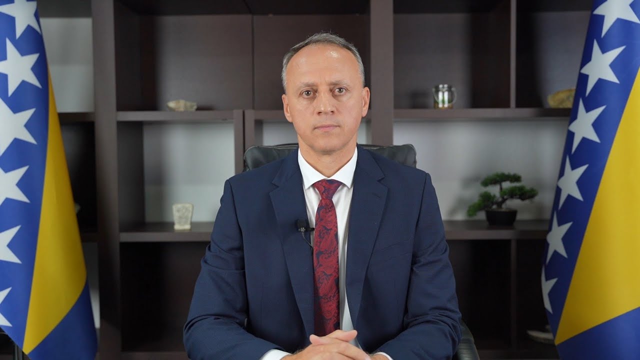 BiH: Zastupnik SDA naveo kako je vrijeme da se Bošnjaci “samoorganiziraju”, kao 90-ih