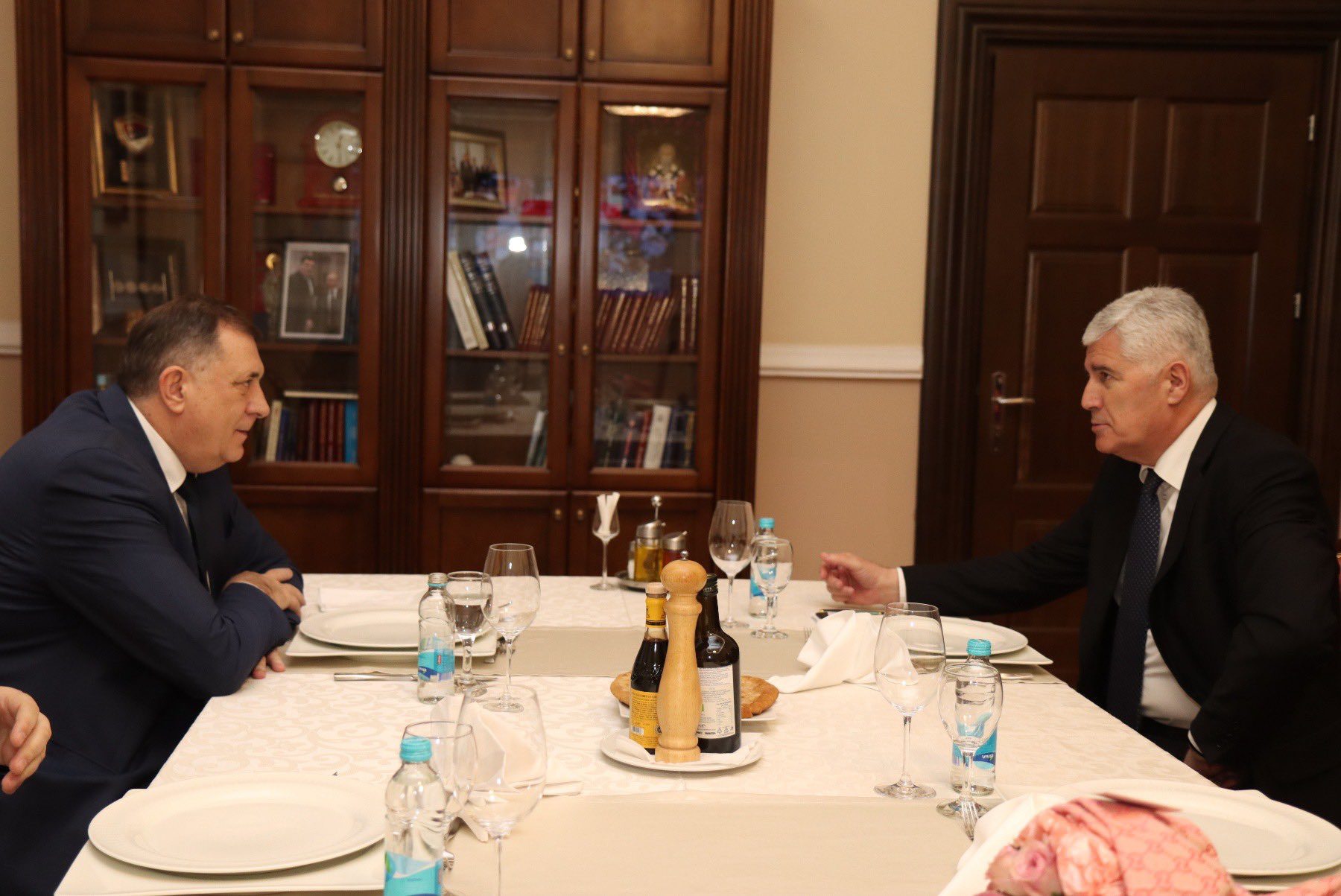 Čović i Dodik imali zajednički doručak