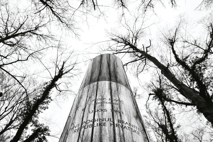 KRVAVI USKRS ’91 Prošlo je 32. godine od akcije “Plitvice” i pogibije Josipa Jovića