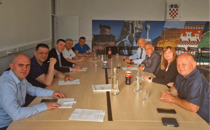 DOMOVINSKI POKRET U SLUŽBENIM PREGOVORIMA S HSP-om: Penava – Buduća suradnja između DP-a i HSP-a bazirat će se na domovinskoj i suverenističkoj priči!