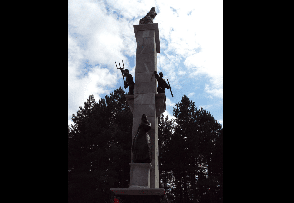 APSURD NAD APSURDIMA! Pupovac sa Srbima u Srbu slavi pokolj Hrvata, a Hrvati plaćaju