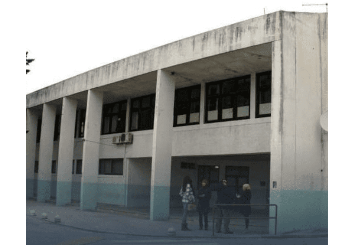 DP MAKARSKA: “Dok je energija gradonačelnika usmjerena na betonizaciju prilaza gradskoj plaži projekti nadogradnje i obnove škola stoje na mjestu”