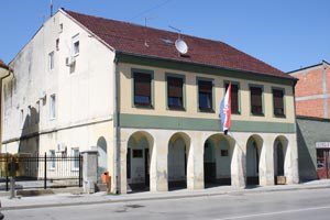 Oglasila se policija Vukovarsko-srijemska vezano za dojavu o navodnoj otmici djece