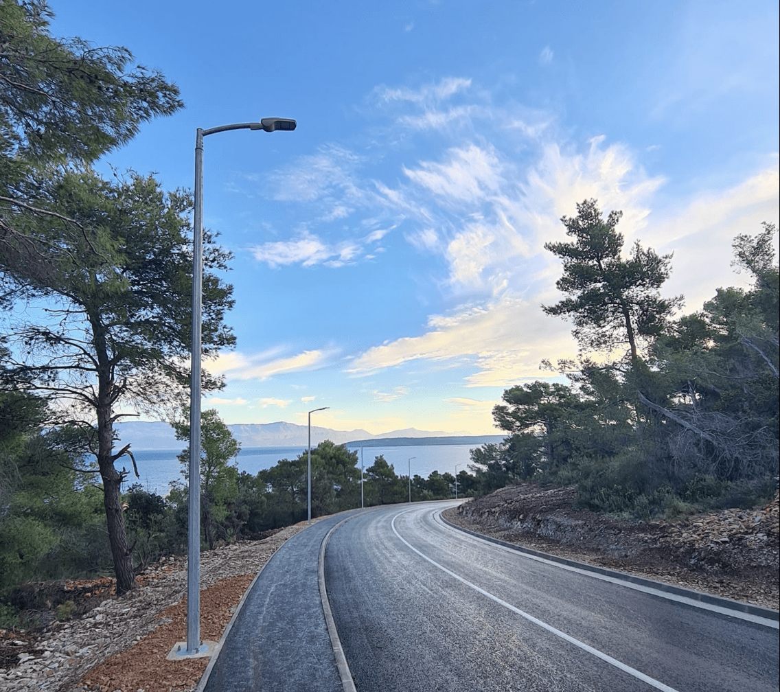 ŽUPANIJSKA UPRAVA ZA CESTE SPLIT UŠLA U NOVU GODINU S NOVIM USPJESIMA Otvorena obilaznica Stomorske