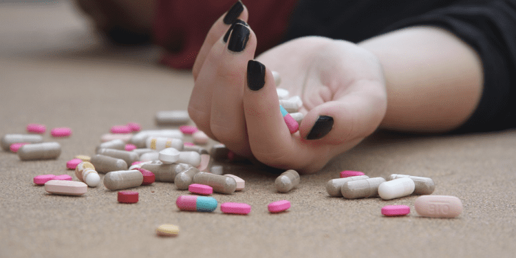 U SVIJETU JAČA GLOBALNA TRGOVINA SAMOUBOJSTVIMA “Dr. Smrt” gazi tanku liniju educirajući svoje klijente kako se ubiti