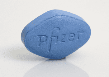 Engleskinja kolegama na poslu kuhala kavu i miješala je s Viagrom